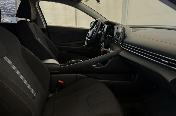 Hyundai Elantra VII (CN7) с пробегом 2021 года, цена 2 240 000 рублей, 22063 км, седан, Автокод Объявления