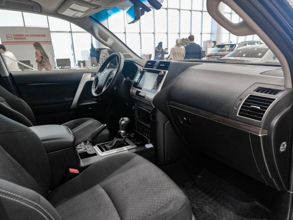 Toyota Land Cruiser Prado 150 Series Рестайлинг 2 с пробегом 2018 года, цена 8 450 000 рублей, 4526 км, внедорожник, Автокод Объявления