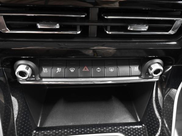 Haval M6 II с пробегом 2024 года, цена 1 895 000 рублей, 30534 км, внедорожник, Автокод Объявления