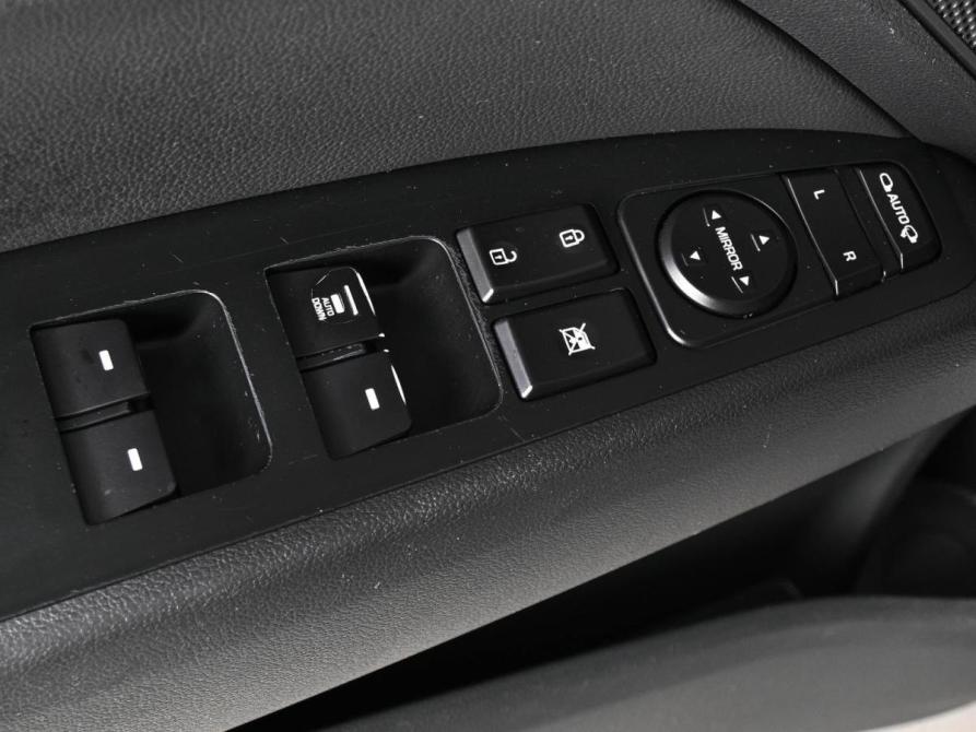 Hyundai Avante VI Рестайлинг Ростов-на-Дону  - изображение 21