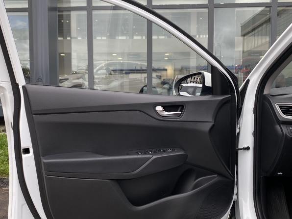 Hyundai Solaris II Рестайлинг с пробегом 2021 года, цена 1 649 000 рублей, 77597 км, седан, Автокод Объявления