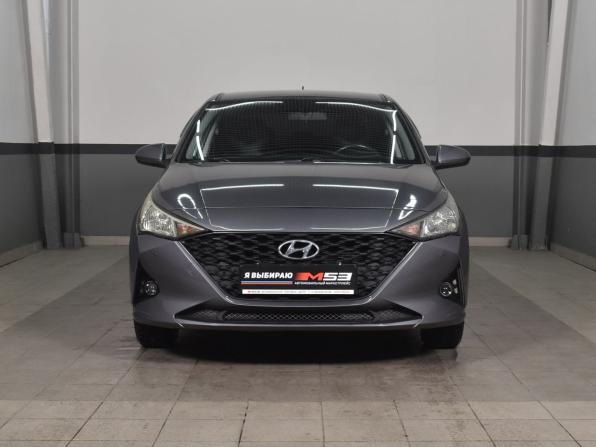 Hyundai Solaris II Рестайлинг с пробегом 2022 года, цена 1 614 995 рублей, 59891 км, седан, Автокод Объявления