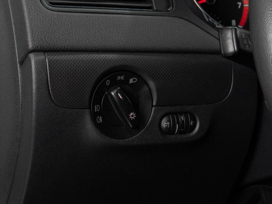 Volkswagen Jetta VI Рестайлинг Тюмень  - изображение 17