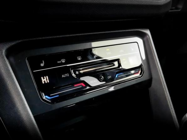 Volkswagen Tiguan II Рестайлинг с пробегом 2021 года, цена 2 999 000 рублей, 170071 км, внедорожник, Автокод Объявления
