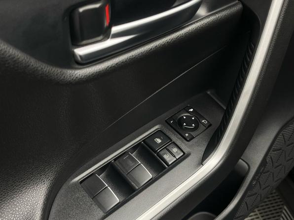 Toyota RAV4 V (XA50) с пробегом 2021 года, цена 3 599 000 рублей, 78280 км, внедорожник, Автокод Объявления