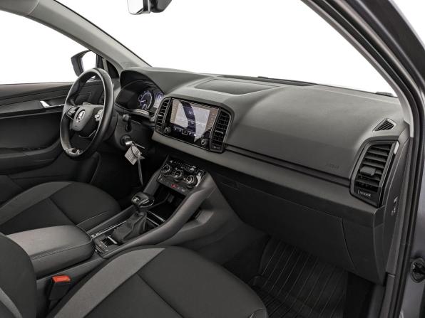 Skoda Karoq I с пробегом 2021 года, цена 2 225 000 рублей, 119381 км, внедорожник, Автокод Объявления
