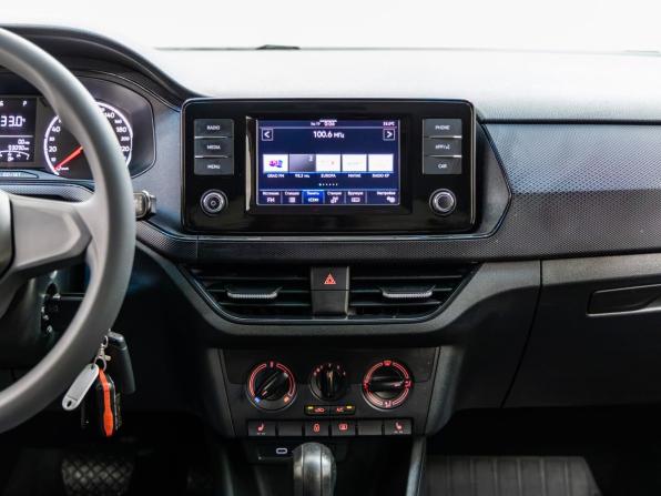 Volkswagen Polo VI с пробегом 2021 года, цена 1 598 000 рублей, 93090 км, лифтбек, Автокод Объявления