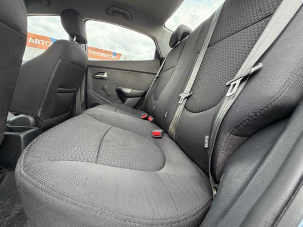 Kia Rio III Рестайлинг с пробегом 2016 года, цена 920 000 рублей, 101000 км, седан, Автокод Объявления
