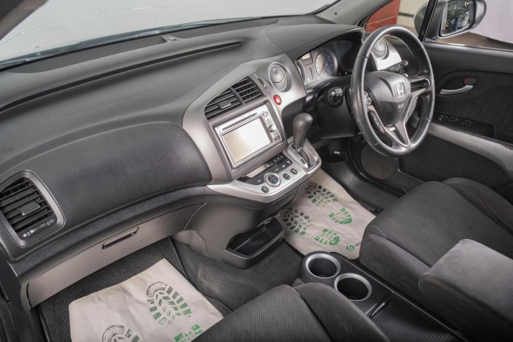 Honda Stream II Рестайлинг Томск  - изображение 16