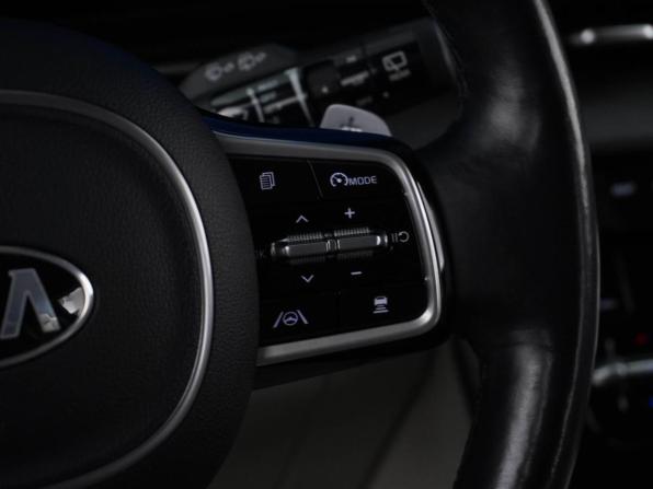 Kia Carnival IV с пробегом 2021 года, цена 3 999 050 рублей, 100746 км, минивэн, Автокод Объявления