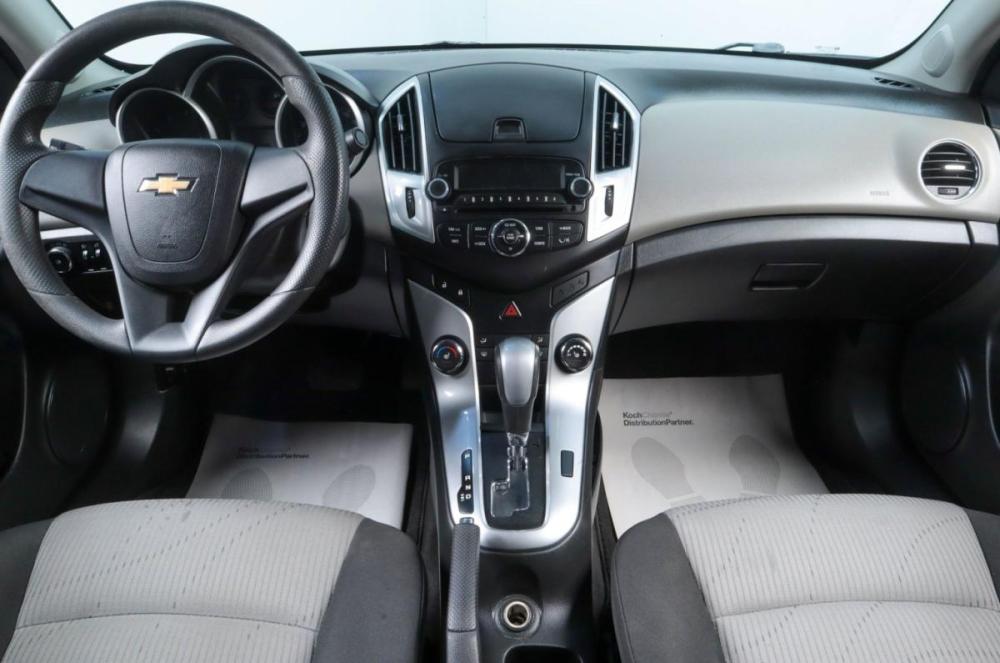 Chevrolet Cruze I Рестайлинг Челябинск  - изображение 14