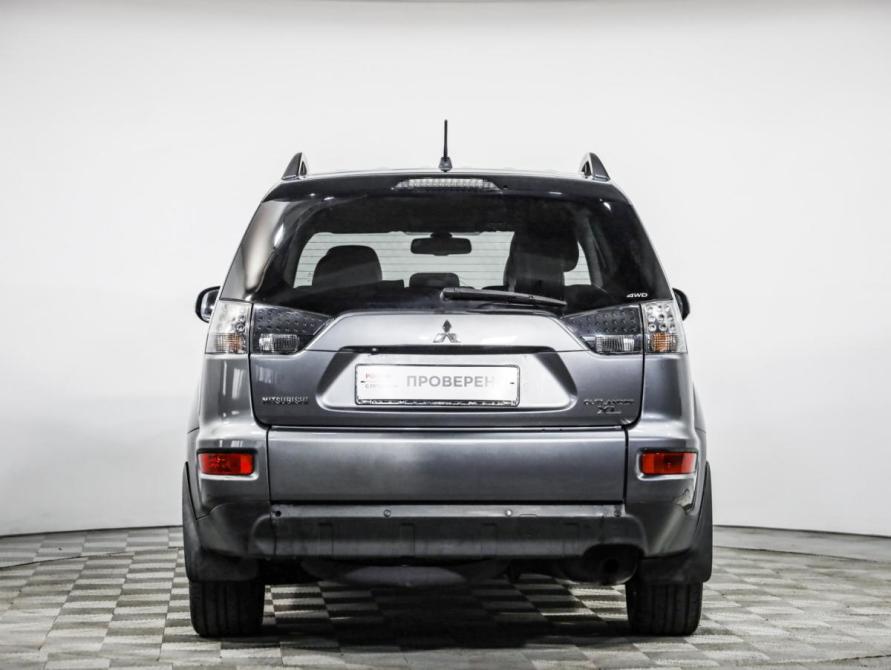 Mitsubishi Outlander II Рестайлинг Санкт-Петербург  - изображение 6