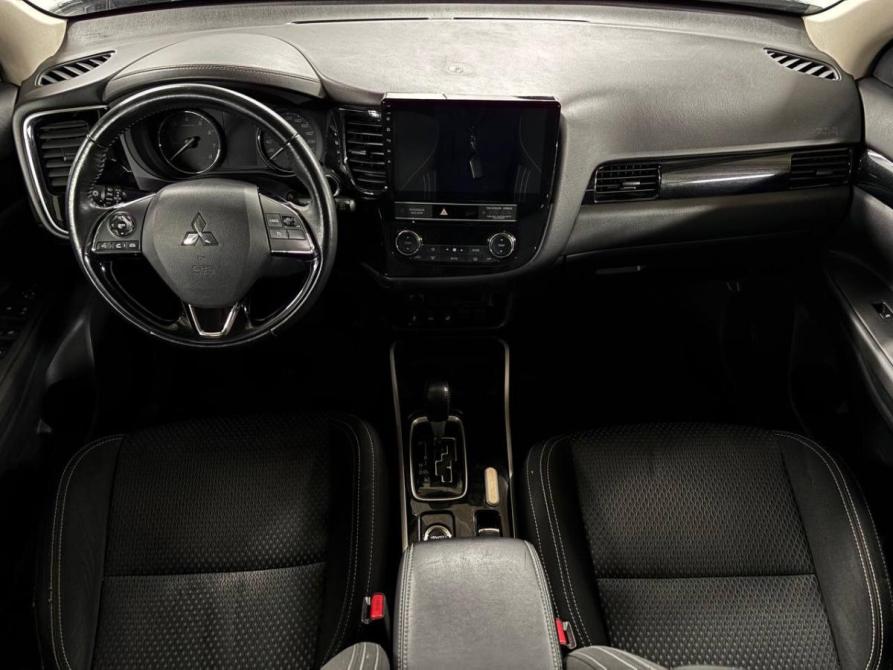 Mitsubishi Outlander III Рестайлинг 3 Санкт-Петербург  - изображение 9