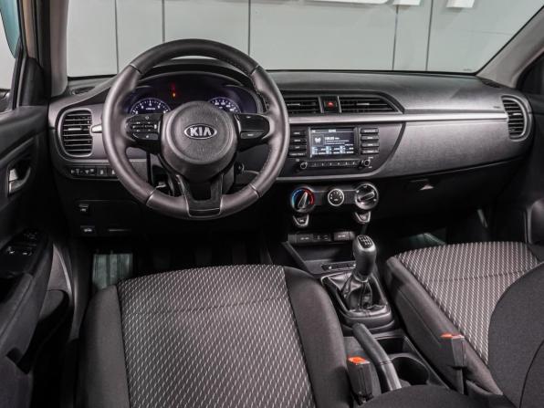 Kia Rio IV с пробегом 2018 года, цена 1 060 000 рублей, 156971 км, седан, Автокод Объявления