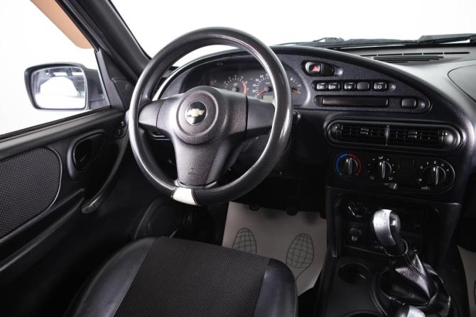 Chevrolet Niva I Рестайлинг с пробегом 2015 года, цена 719 000 рублей, 94000 км, внедорожник, Автокод Объявления