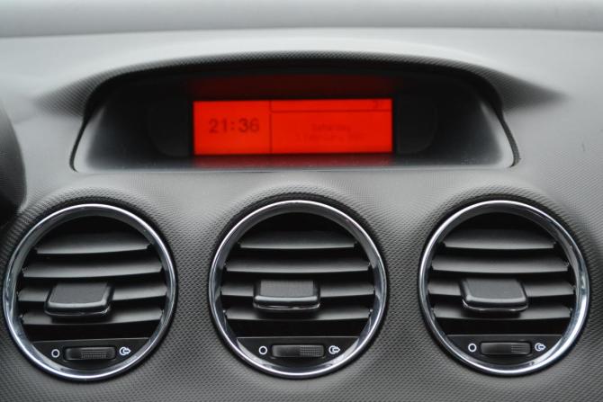 Peugeot 308 I Рестайлинг с пробегом 2011 года, цена 450 000 рублей, 220876 км, хэтчбек, Автокод Объявления
