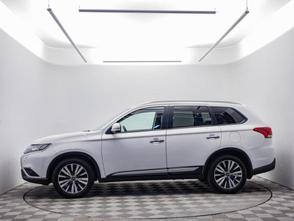 Mitsubishi Outlander III Рестайлинг 3 с пробегом 2021 года, цена 2 895 000 рублей, 51000 км, внедорожник, Автокод Объявления