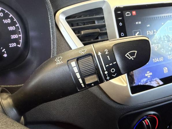 Hyundai Solaris II с пробегом 2019 года, цена 1 210 000 рублей, 138000 км, седан, Автокод Объявления