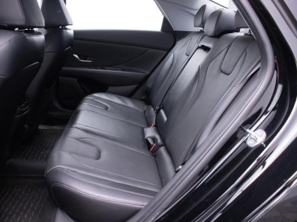 Hyundai Elantra VII (CN7) с пробегом 2021 года, цена 2 019 000 рублей, 111841 км, седан, Автокод Объявления