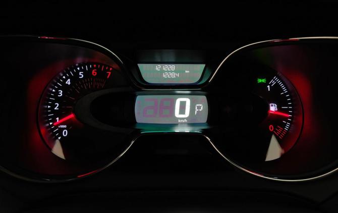 Renault Kaptur I с пробегом 2019 года, цена 1 349 000 рублей, 121000 км, внедорожник, Автокод Объявления