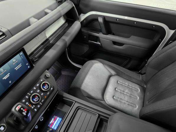 Land Rover Defender II с пробегом 2020 года, цена 4 900 000 рублей, 52610 км, внедорожник, Автокод Объявления
