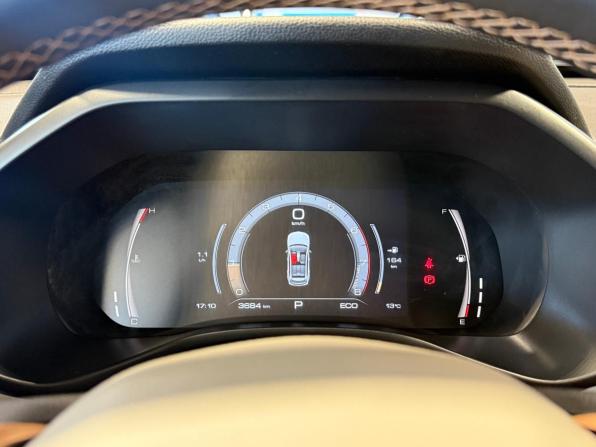 Haval Jolion I Рестайлинг с пробегом 2025 года, цена 2 395 000 рублей, 3684 км, внедорожник, Автокод Объявления