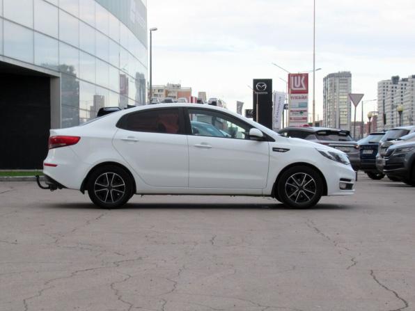 Kia Rio III Рестайлинг с пробегом 2017 года, цена 1 020 000 рублей, 157450 км, седан, Автокод Объявления