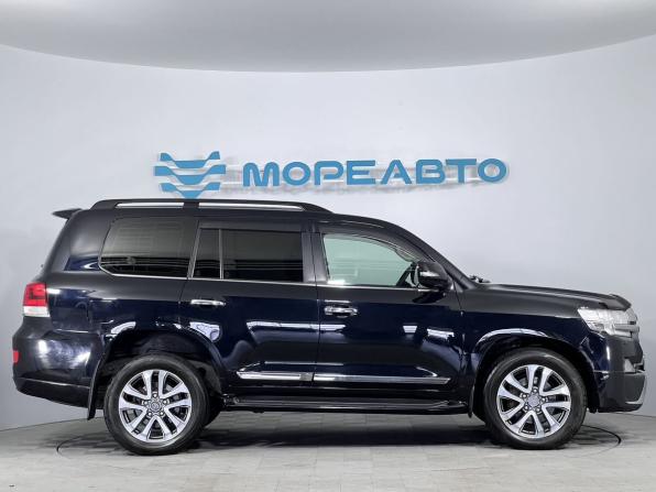 Toyota Land Cruiser 200 Series Рестайлинг 2 с пробегом 2016 года, цена 5 800 000 рублей, 141500 км, внедорожник, Автокод Объявления