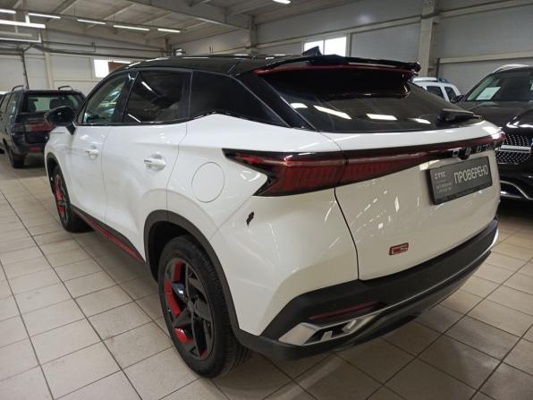 Omoda C5 I с пробегом 2023 года, цена 1 950 000 рублей, 69135 км, внедорожник, Автокод Объявления