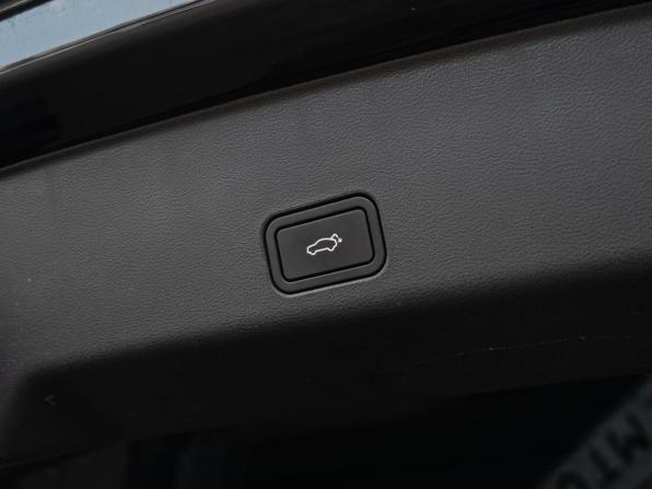 Geely Monjaro I с пробегом 2023 года, цена 3 100 000 рублей, 61220 км, внедорожник, Автокод Объявления