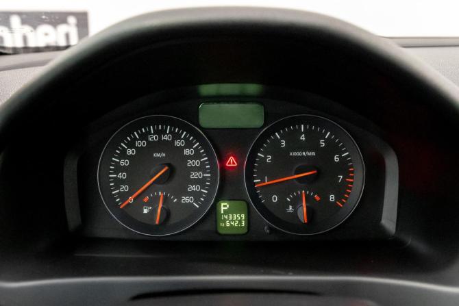 Volvo S40 II Рестайлинг с пробегом 2012 года, цена 557 000 рублей, 142000 км, седан, Автокод Объявления