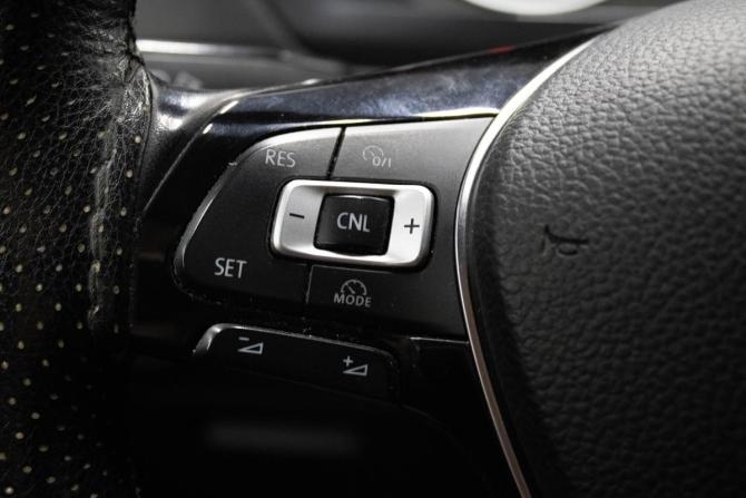 Volkswagen Tiguan II с пробегом 2017 года, цена 1 999 000 рублей, 190860 км, внедорожник, Автокод Объявления