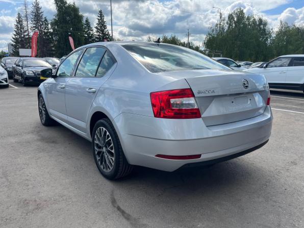 Skoda Octavia III (A7) Рестайлинг с пробегом 2017 года, цена 1 750 000 рублей, 130950 км, лифтбек, Автокод Объявления