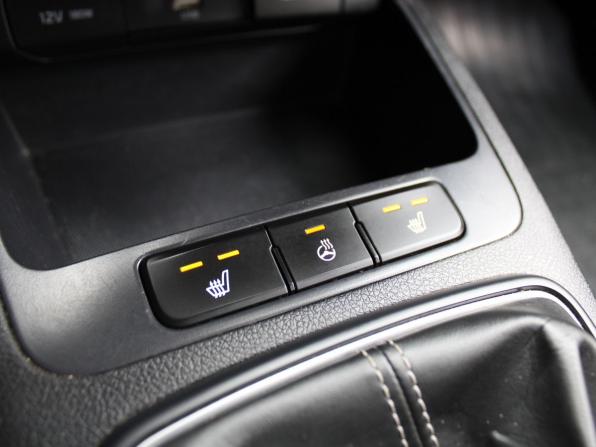Kia Rio IV Рестайлинг с пробегом 2021 года, цена 1 339 000 рублей, 147063 км, седан, Автокод Объявления