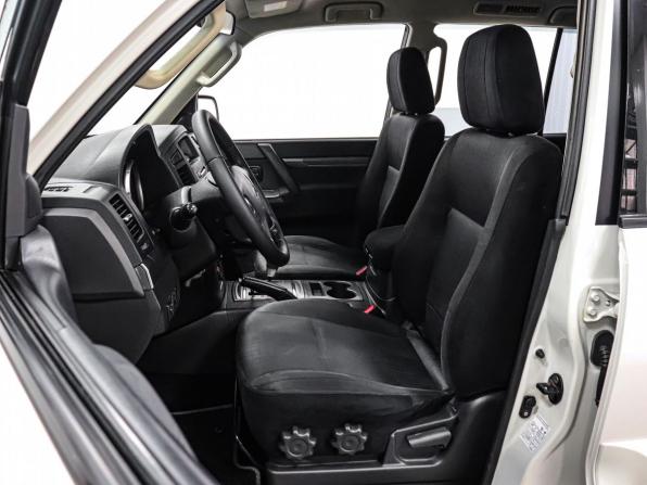 Mitsubishi Pajero IV Рестайлинг 1 с пробегом 2014 года, цена 1 899 000 рублей, 147811 км, внедорожник, Автокод Объявления