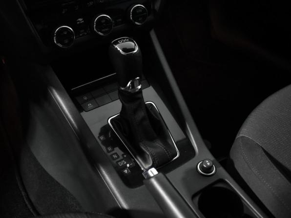 Skoda Octavia III (A7) Рестайлинг с пробегом 2019 года, цена 1 599 000 рублей, 170857 км, лифтбек, Автокод Объявления
