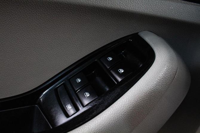 Chevrolet Orlando I с пробегом 2012 года, цена 1 029 000 рублей, 165000 км, компактвэн, Автокод Объявления