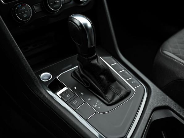 Volkswagen Tiguan II с пробегом 2020 года, цена 2 199 000 рублей, 131502 км, внедорожник, Автокод Объявления