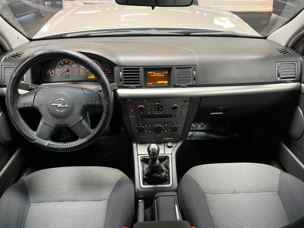 Opel Vectra C с пробегом 2002 года, цена 272 000 рублей, 284000 км, седан, Автокод Объявления