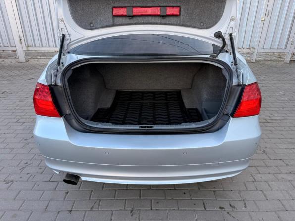 BMW 3 серии V (E90/E91/E92/E93) Рестайлинг с пробегом 2011 года, цена 999 000 рублей, 200572 км, седан, Автокод Объявления