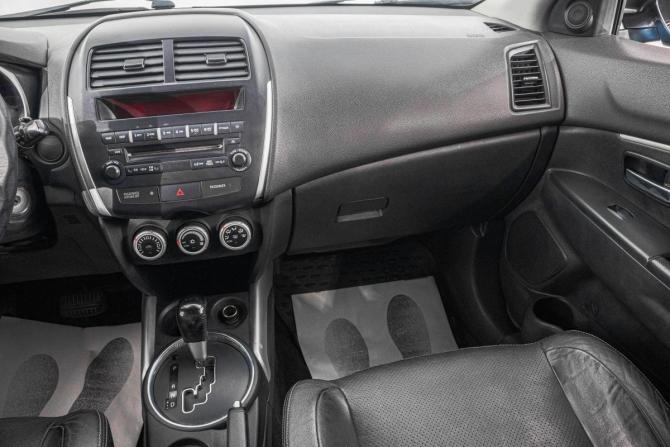Mitsubishi ASX I с пробегом 2010 года, цена 1 099 000 рублей, 195000 км, внедорожник, Автокод Объявления