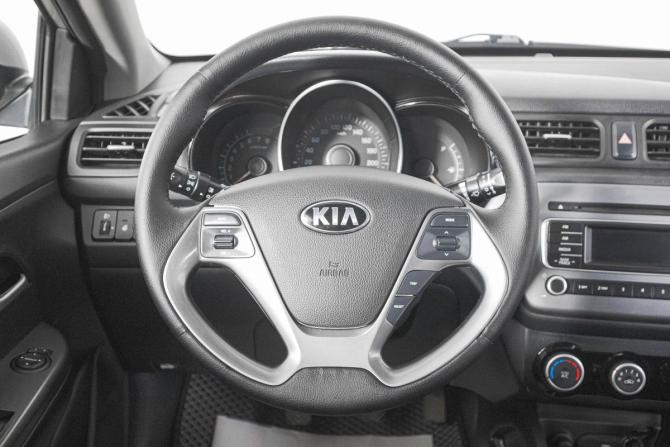 Kia Rio III Рестайлинг с пробегом 2017 года, цена 999 000 рублей, 114000 км, седан, Автокод Объявления