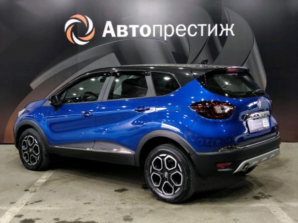 Renault Kaptur I Рестайлинг с пробегом 2021 года, цена 1 528 000 рублей, 54681 км, внедорожник, Автокод Объявления