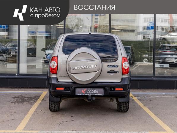 Chevrolet Niva I Рестайлинг с пробегом 2017 года, цена 740 096 рублей, 92000 км, внедорожник, Автокод Объявления