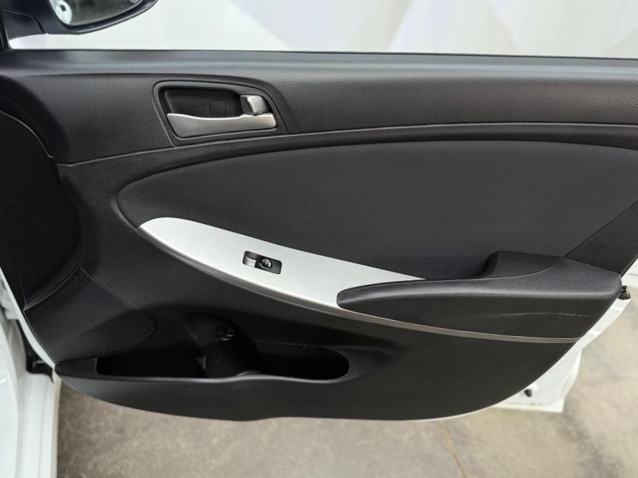 Hyundai Solaris I Рестайлинг Азнакаево  - изображение 16