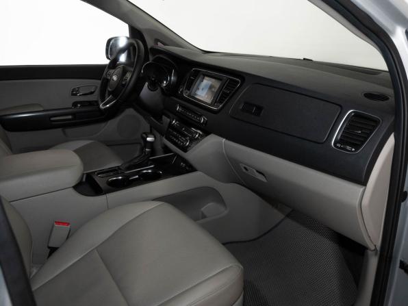 Kia Carnival III с пробегом 2020 года, цена 3 220 000 рублей, 60000 км, минивэн, Автокод Объявления