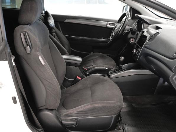 Kia Cerato II с пробегом 2011 года, цена 550 000 рублей, 246068 км, купе, Автокод Объявления
