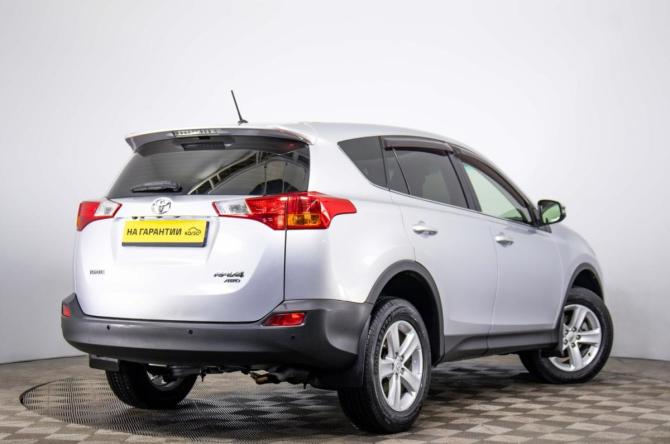 Toyota RAV4 IV (XA40) с пробегом 2013 года, цена 1 799 000 рублей, 180971 км, внедорожник, Автокод Объявления