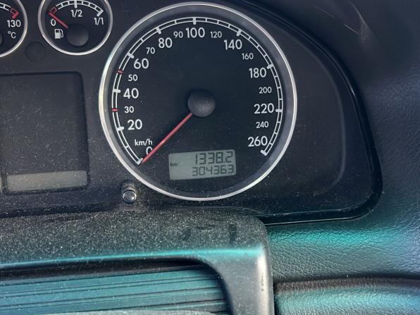 Volkswagen Passat B5 Рестайлинг с пробегом 2004 года, цена 269 000 рублей, 304363 км, седан, Автокод Объявления