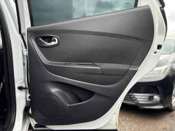 Renault Kaptur I Рестайлинг с пробегом 2021 года, цена 1 420 000 рублей, 39476 км, внедорожник, Автокод Объявления